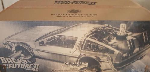 DELOREAN 1/6ème - RETOUR VERS LE FUTUR - HOT TOYS, Verzamelen, Automerken, Motoren en Formule 1, Nieuw, Auto's, Ophalen