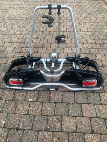 Porte-vélos Thule adapté aux vélos électriques, Support d'attelage, 2 vélos, Comme neuf, Enlèvement
