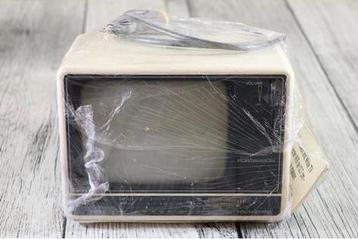 Vintage Mini TV van het merk Portavision uit de jaren 70 beschikbaar voor biedingen