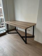 Table en bois avec pieds en métal - table industrielle, Enlèvement