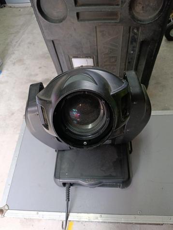 2x Vari*lite VL2201 in "GROTE" ABS flightcase beschikbaar voor biedingen