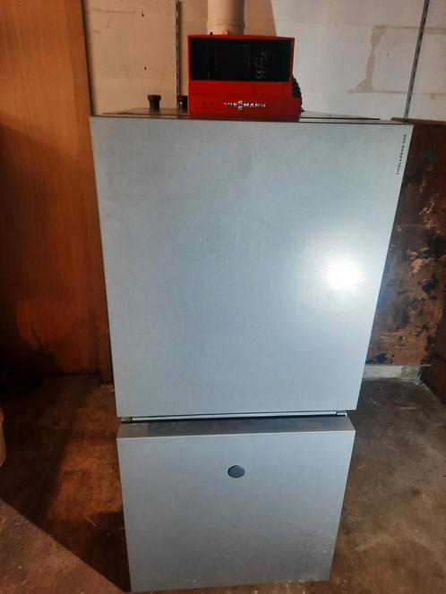Viessmann vitoladens 300C oliecondensatie, Doe-het-zelf en Bouw, Verwarming en Radiatoren, Zo goed als nieuw, Cv-ketel of Combi-ketel