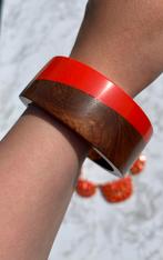 Armband tweekleurig, Handtassen en Accessoires, Armbanden, Ophalen of Verzenden, Zo goed als nieuw, Oranje, Hout