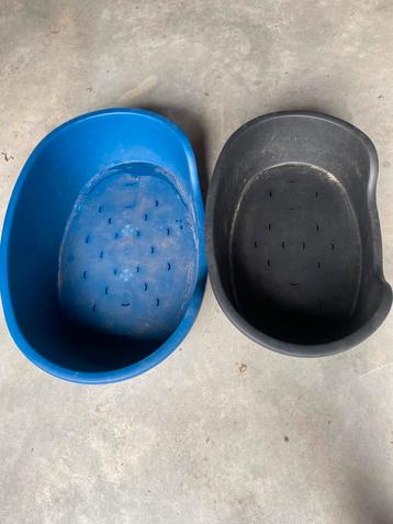 2 hondenmanden beschikbaar voor biedingen
