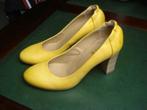 Piure gele pumps, dames. mt 36, Kleding | Dames, Schoenen, Pumps, Geel, Ophalen of Verzenden, Piure