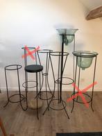 Verschillende ijzeren staanders., Ophalen, Zo goed als nieuw