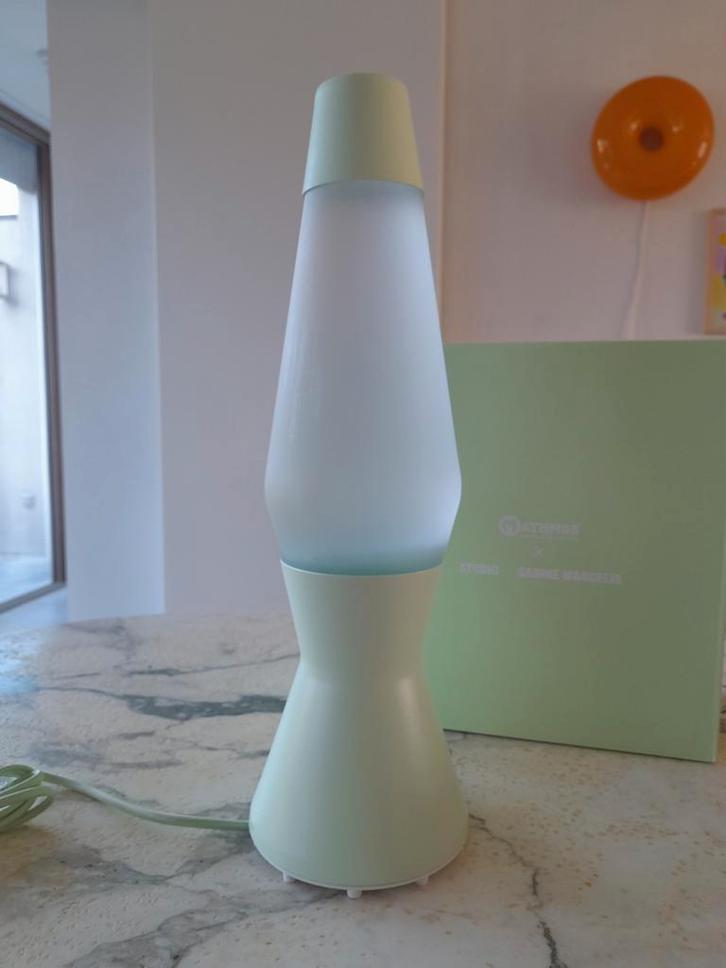Mathmos x Sabine Marcelis lavalamp, Huis en Inrichting, Lampen | Tafellampen, Ophalen