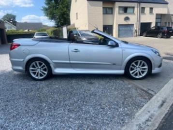Opel Astra Cabriolet 1.6i Full option gekeurd OPC !! beschikbaar voor biedingen