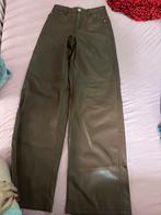 Bershka Pants, Kleding | Dames, Broeken en Pantalons, Ophalen, Bruin, Bershka, Zo goed als nieuw