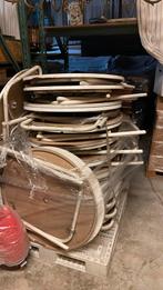 Lot ronde tafels 24 stuks, Huis en Inrichting, Ophalen
