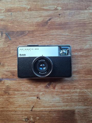 Kodak Instamatic 233 beschikbaar voor biedingen