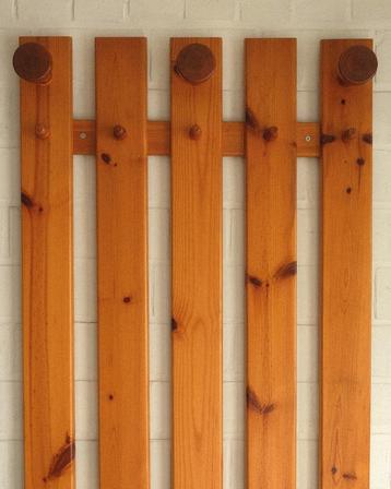 Vintage Tilja IKEA Wall-mounted coat rack beschikbaar voor biedingen