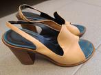 dames schoen hak VAN HASSELS vero cuoio echt leder maat 38, Kleding | Dames, Beige, Ophalen of Verzenden, Schoenen met hoge hakken