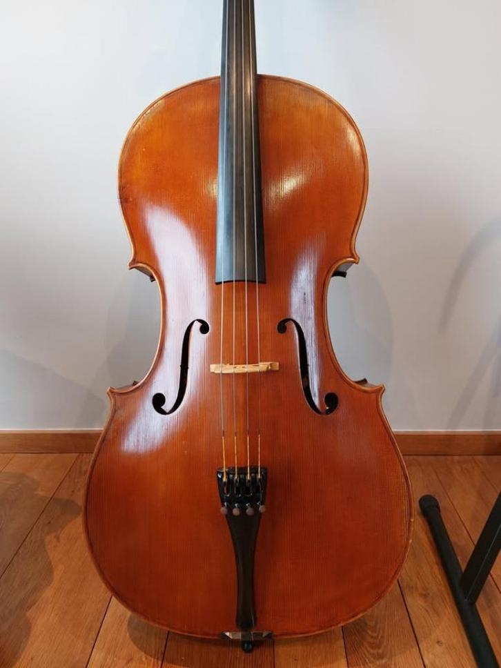 Cello 4/4, Copy naar E. Langonet 1946, Muziek en Instrumenten, Strijkinstrumenten | Cello's, Zo goed als nieuw, 4/4-cello, Met koffer