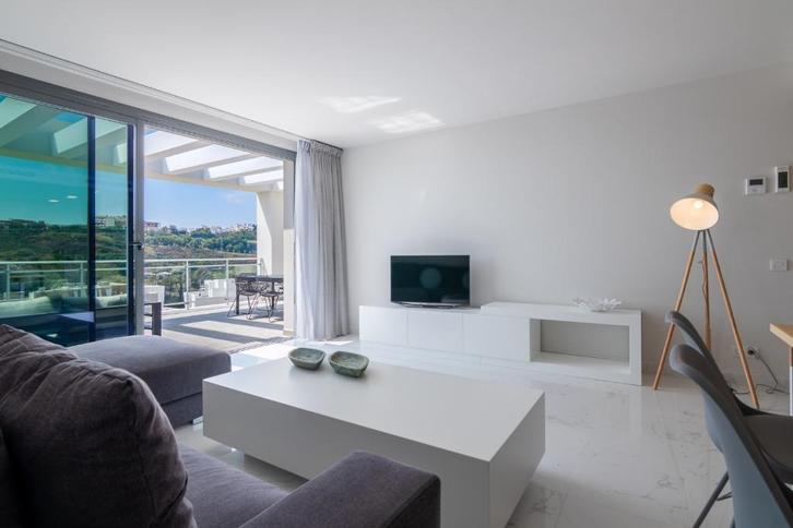 Appartement te huur Costa Del Sol (Casares Costa), Immo, Appartementen en Studio's te huur, 50 m² of meer