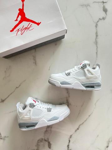 Air Jordan 4 White Oreo Sneakers