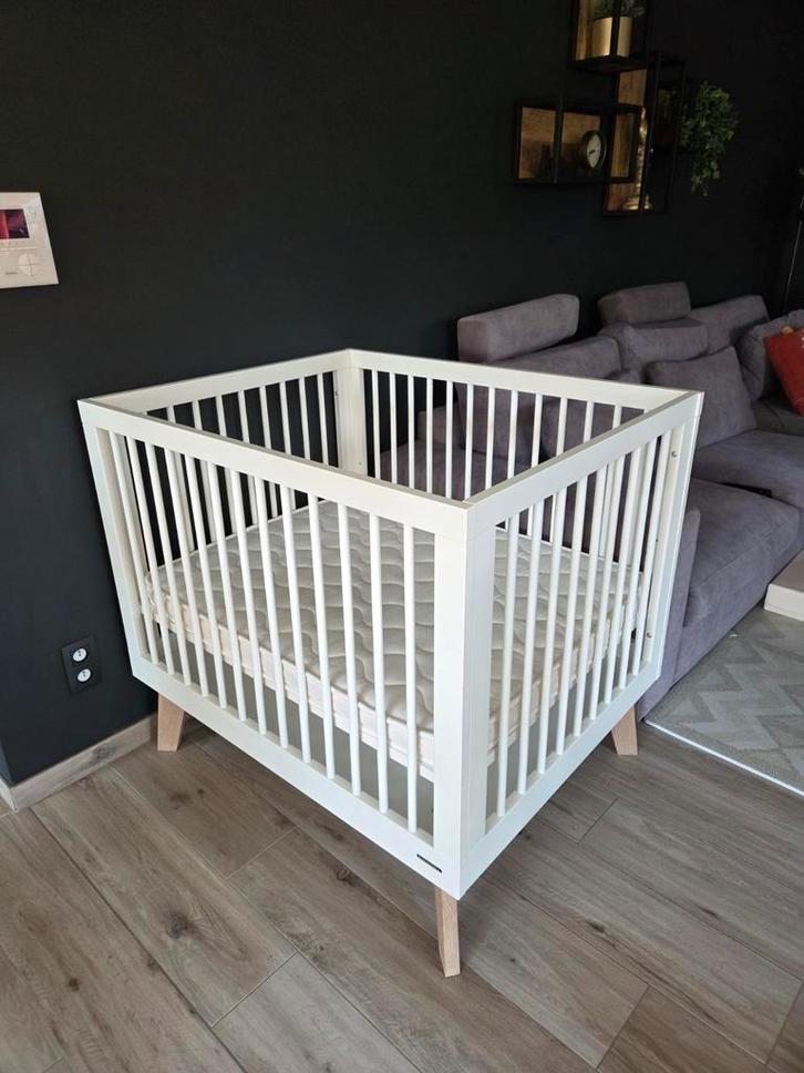 Stevig park in nieuwstaat, Kinderen en Baby's, Babyparken, Zo goed als nieuw, Ophalen