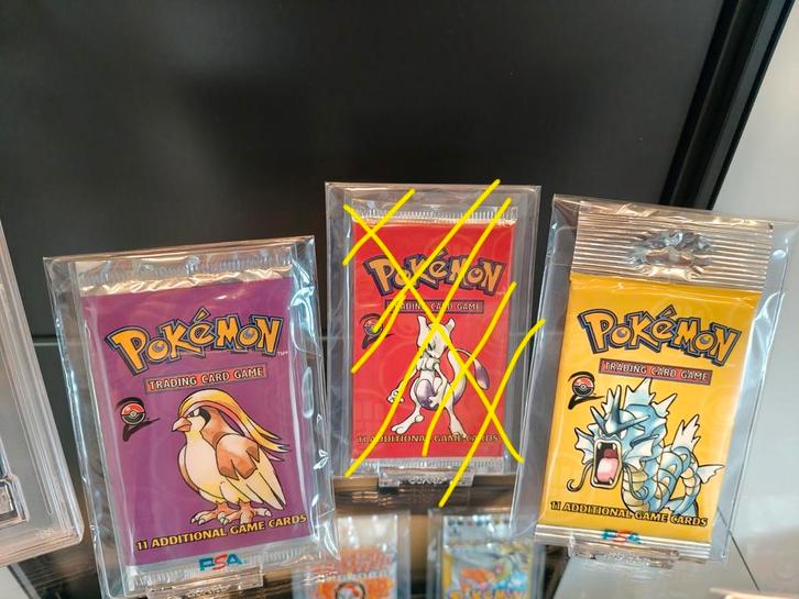 2 prachtige Base set packs te koop!!, Hobby en Vrije tijd, Verzamelkaartspellen | Pokémon, Nieuw, Booster, Foil, Ophalen of Verzenden