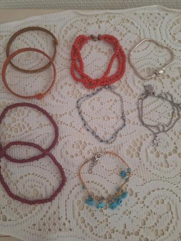 Armband (verschillende keuzes) beschikbaar voor biedingen