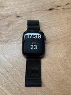 Apple Watch Series 4 (44mm) + 4 bandjes, Ophalen, Gebruikt, Zwart, IOS
