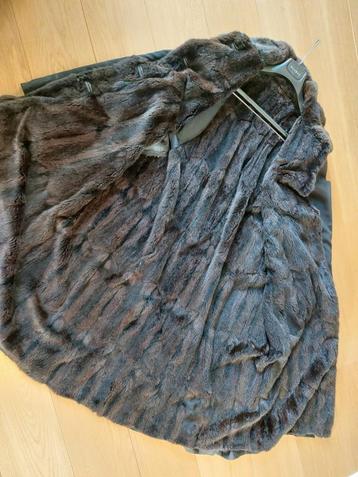 Damesmantel JOBIS zwart met imitatie nerts bont maat 48 beschikbaar voor biedingen