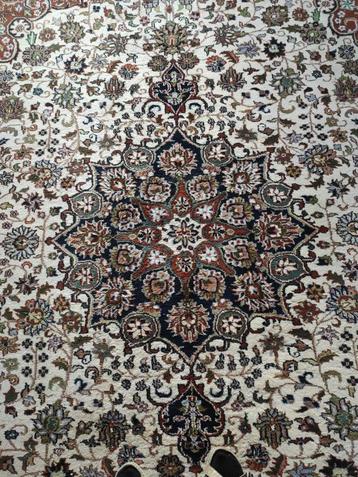 Handgeknoopt tapijt Indo 200 x 300 cm, lichte kleuren beschikbaar voor biedingen
