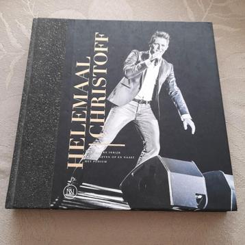 Boek biografie  zanger   " Helemaal Christoff ". beschikbaar voor biedingen