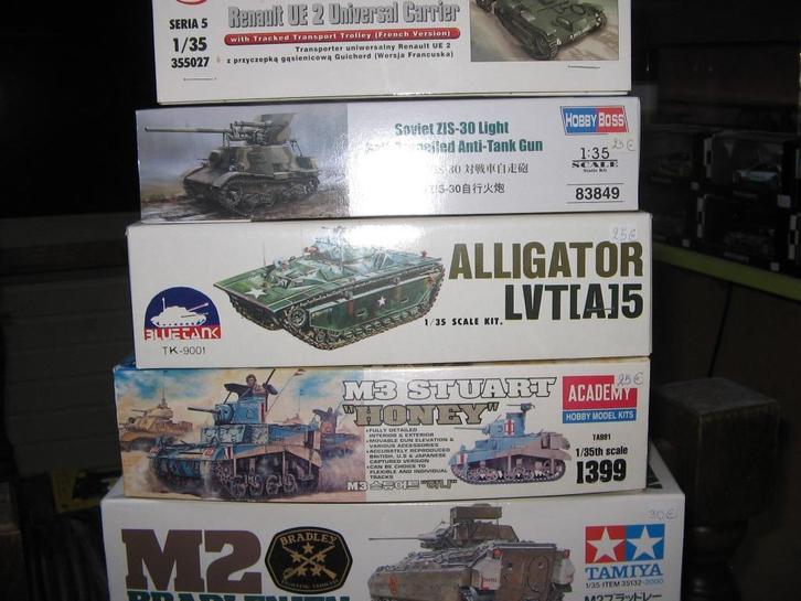 lot bouwdozen van tanks op 1/35, Hobby en Vrije tijd, Modelbouw | Auto's en Voertuigen, Nieuw, Tank, Overige merken, Ophalen of Verzenden