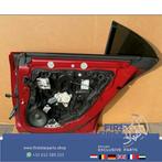 W118 C118 X118 CLA DEUR PORTIER ROOD COMPLEET RECHTSACHTER M, Auto-onderdelen, Gebruikt, Deur, Mercedes-Benz, Achter