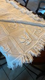 Vintage deken, bedsprei handgemaakt 200  x190cm., Enlèvement ou Envoi