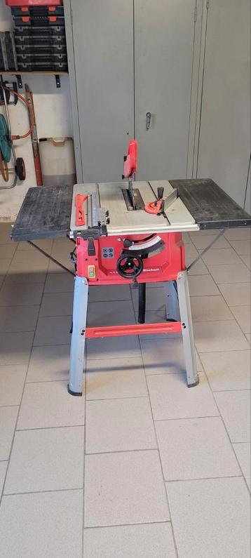 Tafelzaagmachine beschikbaar voor biedingen