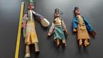 3 houten poppen Krijgers met wapen, Verzenden