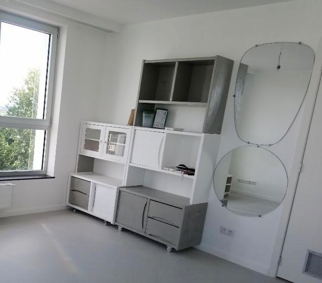 Kavel: zie 5 Vintage Roche Bobois-modules en 2 retrospiegels, Antiek en Kunst, Antiek | Overige Antiek, Ophalen