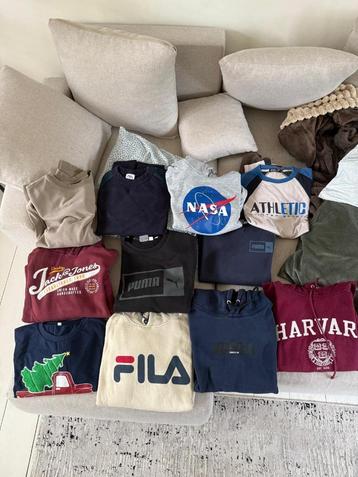 Set van 11 sweatshirts en hoodies, maat M beschikbaar voor biedingen