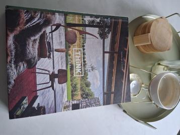 Koffietafelboek landelijk interieur beschikbaar voor biedingen