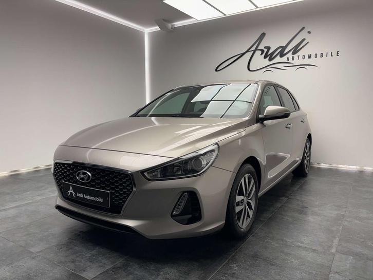 Hyundai i30 1.4 T-GDi *CARPLAY*FRONT ASSIST*CAMERA*GARANTIE*, Autos, Hyundai, Achat, i30, ABS, Caméra de recul, Airbags, Air conditionné