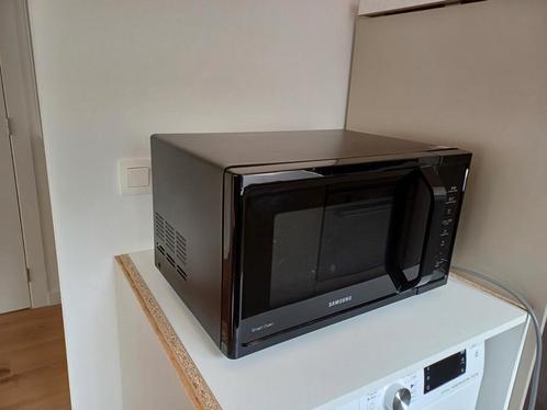 Samsung Microgolfoven/magnetronoven + grill + hetelucht, Elektronische apparatuur, Microgolfovens, Zo goed als nieuw, Microgolfoven