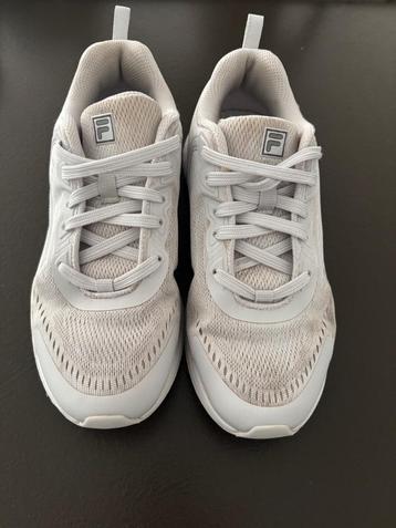 Fila schoenen beschikbaar voor biedingen