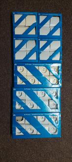 Lot de 16 interrupteurs et 23 prises. Neufs, jamais utilisés