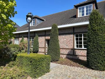 Villa met extra ruimte voor zelfstandige/vrij beroep  beschikbaar voor biedingen