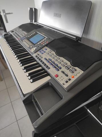 VERKOCHT   YAMAHA PSR9000. SUPER toestel.  beschikbaar voor biedingen