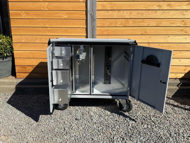 MVV TACKBOX L MODEL Concourskasten.NL | ZADELKAST, Dieren en Toebehoren, Paarden en Pony's | Trailers en Aanhangwagens, Nieuw