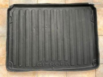 Tapis de coffre C4 et DS4 disponible aux enchères