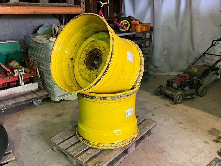 2 pièces de jantes pour des fins agricoles, Articles professionnels, Agriculture | Pièces | Pneus, Jantes & Essieux