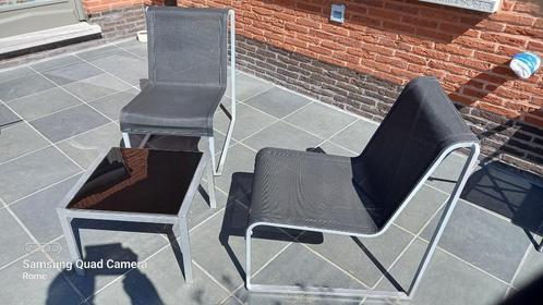 Twee leuke terraszeteltjes met tafeltje 45x45, Tuin en Terras, Tuinstoelen, Gebruikt, Metaal, Ophalen