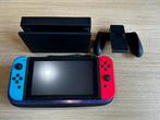 Console Nintendo Switch avec pochette, Utilisé, Switch 2019 Upgrade, Avec 2 manettes