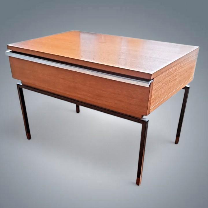 Table de chevet, bout de canapé Vintage 1960's, Antiquités & Art, Antiquités | Meubles | Tables, Enlèvement