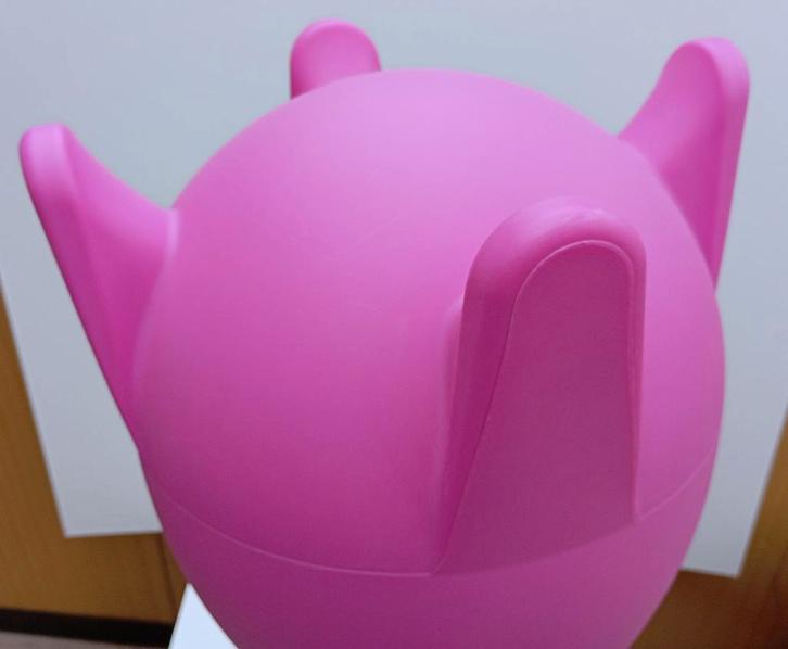 design kledinghanger TULIPAN ITALY by SERVETTO, Kleding | Dames, Kledinghangers, Zo goed als nieuw, Kunststof, Volwassenen, Ophalen