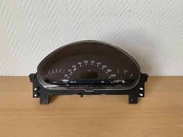 tellerklok mercedes a klasse W168 benzine A1685400247 beschikbaar voor biedingen