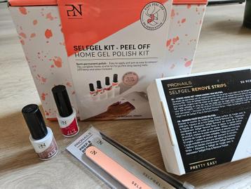 ProNails Peel Off Gel Polish kit beschikbaar voor biedingen